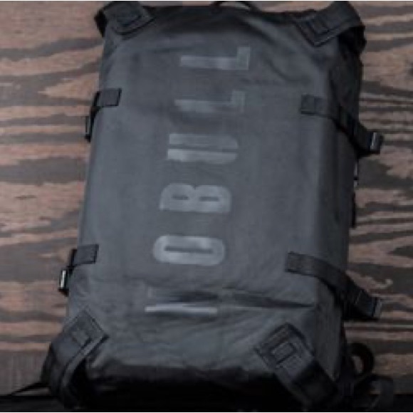 Nobull duffleback in black - Picture 4 of 4